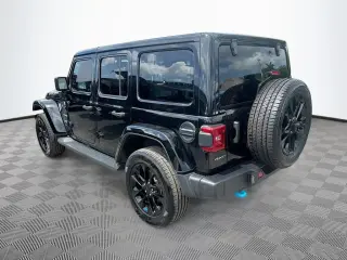 Jeep Wrangler Unlimited 2022 4x4 High Altitude 4xe 4 puertas SUV
