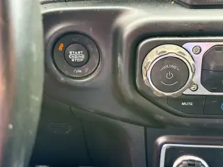 Jeep Wrangler Unlimited 2022 4x4 Sahara 4xe 4 puertas SUV
