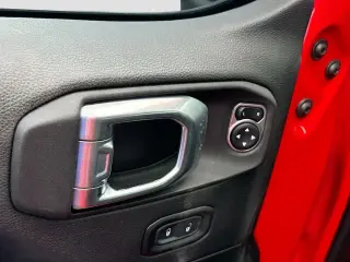 Jeep Wrangler Unlimited 2022 4x4 Sahara 4xe 4 puertas SUV