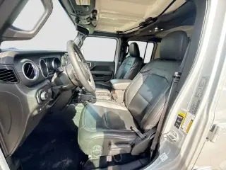 Jeep Wrangler 2023 4x4 Sahara 4xe 4 puertas SUV