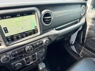 Jeep Wrangler 2023 4x4 Sahara 4xe 4 puertas SUV