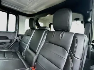 Jeep Wrangler 2023 4x4 Sahara 4xe 4 puertas SUV