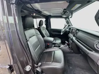 Jeep Wrangler 2023 4x4 Sahara 4xe 4 puertas SUV