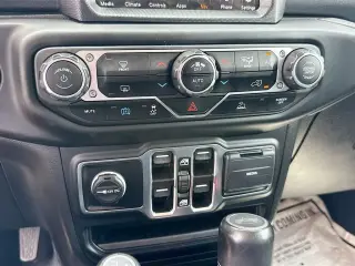 Jeep Wrangler 2023 4x4 High Altitude 4xe 4 puertas SUV
