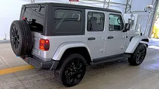Jeep Wrangler 2023 4x4 Sahara 4xe 4 puertas SUV