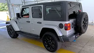 Jeep Wrangler 2023 4x4 Sahara 4xe 4 puertas SUV