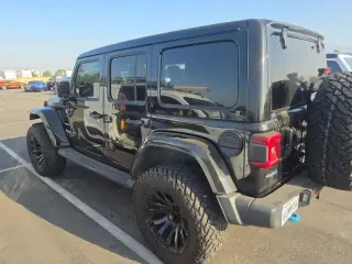 Jeep Wrangler Unlimited 2022 4x4 High Altitude 4xe 4dr SUV