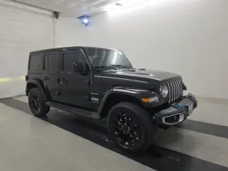 Jeep Wrangler Unlimited 2022 4x4 Sahara 4xe 4 puertas SUV