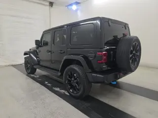 Jeep Wrangler Unlimited 2022 4x4 Sahara 4xe 4 puertas SUV