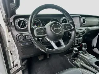 Jeep Wrangler Unlimited 2022 4x4 High Altitude 4xe 4 puertas SUV