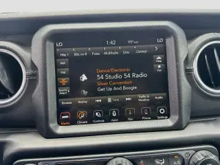 Jeep Wrangler Unlimited 2022 4x4 High Altitude 4xe 4 puertas SUV