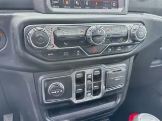 Jeep Wrangler Unlimited 2022 4x4 High Altitude 4xe 4 puertas SUV