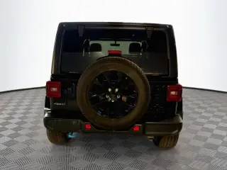 Jeep Wrangler 2023 4x4 Sahara 4xe 4 puertas SUV