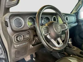 Jeep Wrangler 2023 4x4 Sahara 4xe 4 puertas SUV