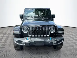 Jeep Wrangler 2023 4x4 High Altitude 4xe 4 puertas SUV