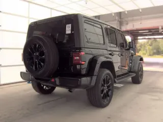 Jeep Wrangler 2023 4x4 High Altitude 4xe 4 puertas SUV
