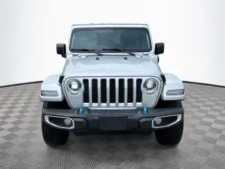 Jeep Wrangler 2023 4x4 Sahara 4xe 4 puertas SUV