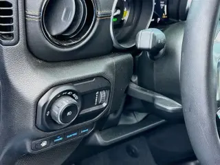 Jeep Wrangler 2023 4x4 High Altitude 4xe 4 puertas SUV