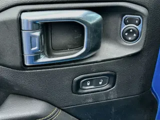 Jeep Wrangler 2023 4x4 High Altitude 4xe 4 puertas SUV
