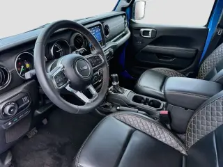 Jeep Wrangler 2023 4x4 High Altitude 4xe 4 puertas SUV