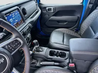 Jeep Wrangler 2023 4x4 High Altitude 4xe 4 puertas SUV