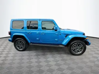 Jeep Wrangler 2023 4x4 High Altitude 4xe 4 puertas SUV