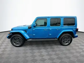 Jeep Wrangler 2023 4x4 High Altitude 4xe 4 puertas SUV