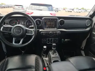 Jeep Wrangler 2023 4x4 Sahara 4xe 4 puertas SUV