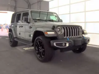 Jeep Wrangler 2023 4x4 Sahara 4xe 4 puertas SUV