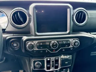 Jeep Wrangler Unlimited 2021 4x4 High Altitude 4xe 4dr SUV