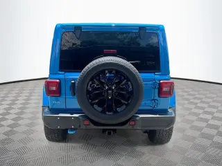 Jeep Wrangler Unlimited 2022 4x4 Sahara 4xe 4 puertas SUV
