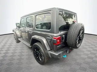 Jeep Wrangler Unlimited 2022 4x4 High Altitude 4xe 4 puertas SUV