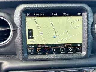 Jeep Wrangler Unlimited 2022 4x4 Sahara 4xe 4 puertas SUV