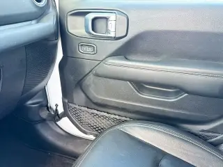 Jeep Wrangler Unlimited 2022 4x4 Sahara 4xe 4 puertas SUV