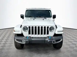 Jeep Wrangler Unlimited 2022 4x4 Sahara 4xe 4 puertas SUV