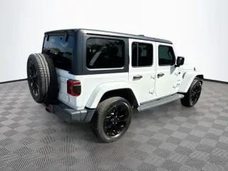 Jeep Wrangler Unlimited 2022 4x4 Sahara 4xe 4 puertas SUV