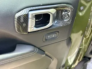Jeep Wrangler 2023 4x4 High Altitude 4xe 4 puertas SUV