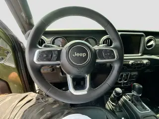 Jeep Wrangler 2023 4x4 Sahara 4xe 4 puertas SUV