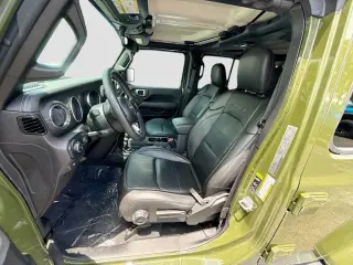 Jeep Wrangler 2023 4x4 Sahara 4xe 4 puertas SUV