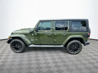 Jeep Wrangler 2023 4x4 Sahara 4xe 4 puertas SUV