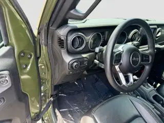 Jeep Wrangler 2023 4x4 Sahara 4xe 4 puertas SUV