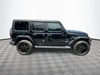 Jeep Wrangler 2023 4x4 High Altitude 4xe 4 puertas SUV