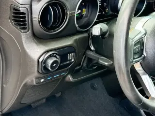 Jeep Wrangler 2023 4x4 Sahara 4xe 4 puertas SUV