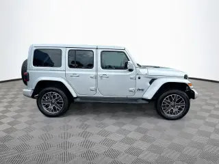 Jeep Wrangler 2023 4x4 Sahara 4xe 4 puertas SUV