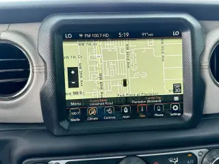 Jeep Wrangler 2023 4x4 High Altitude 4xe 4 puertas SUV