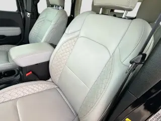 Jeep Wrangler 2023 4x4 High Altitude 4xe 4 puertas SUV