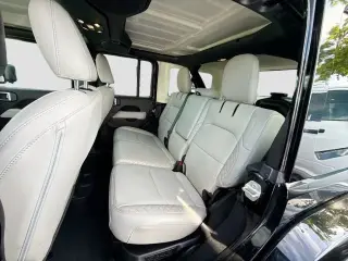 Jeep Wrangler 2023 4x4 High Altitude 4xe 4 puertas SUV
