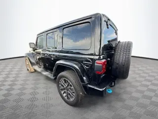 Jeep Wrangler 2023 4x4 High Altitude 4xe 4 puertas SUV