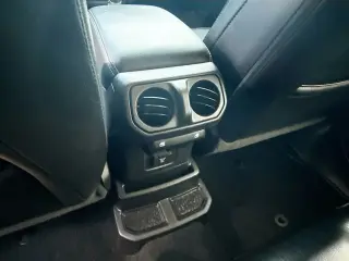 Jeep Wrangler 2023 4x4 Sahara 4xe 4 puertas SUV
