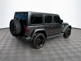 Jeep Wrangler 2023 4x4 Sahara 4xe 4 puertas SUV